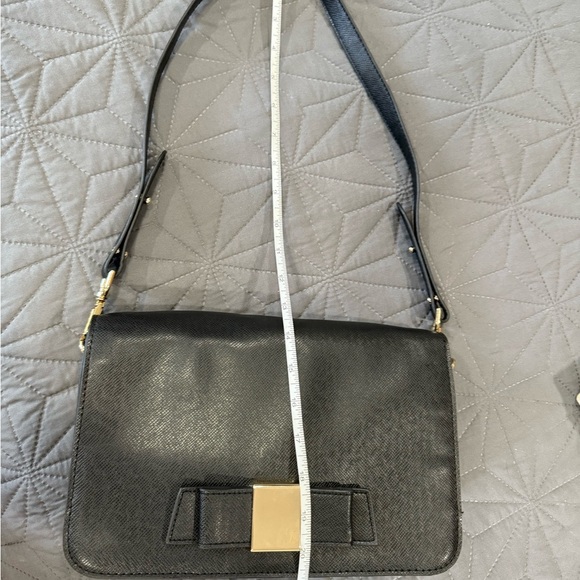 IVANKA TRUMP Elegant Black Handbag - Picture 12 of 12